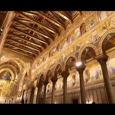 Via Roma 35 モンレアーレ